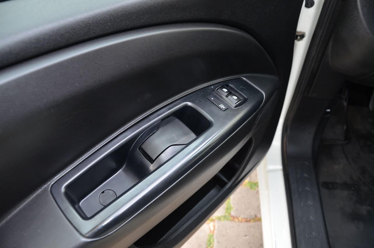 Opel Combo 1.3 L1 H1 1.3 CDTI 95CV E6 / PUERTA LATERAL MUY CUIDADA - Foto 11