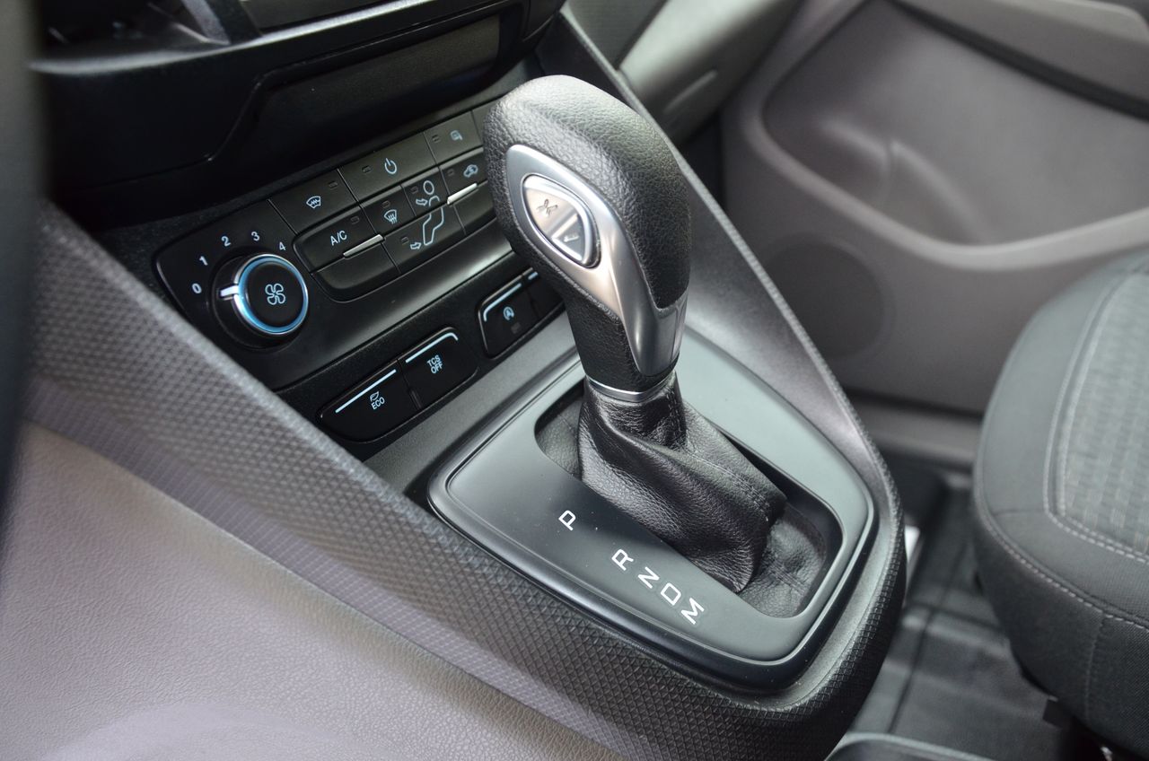 Ford Transit Connect VAN 1.5TDCI 88KW TREND 220 L1 JATO ( LUJO ) AUT/.. BACA GRANDE Y BOLA DE REMOLQUE  EXTRAIBLE  - Foto 7