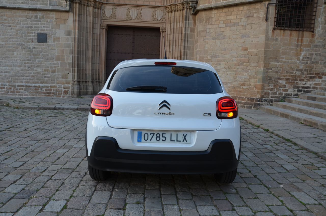 Citroën C3 BLUEHDI 100CV S&S POLAR  WHITE COMERCIAL BERLINA  2 PLAZAS ( LUNAS OSCURECIDAS )  - Foto 18