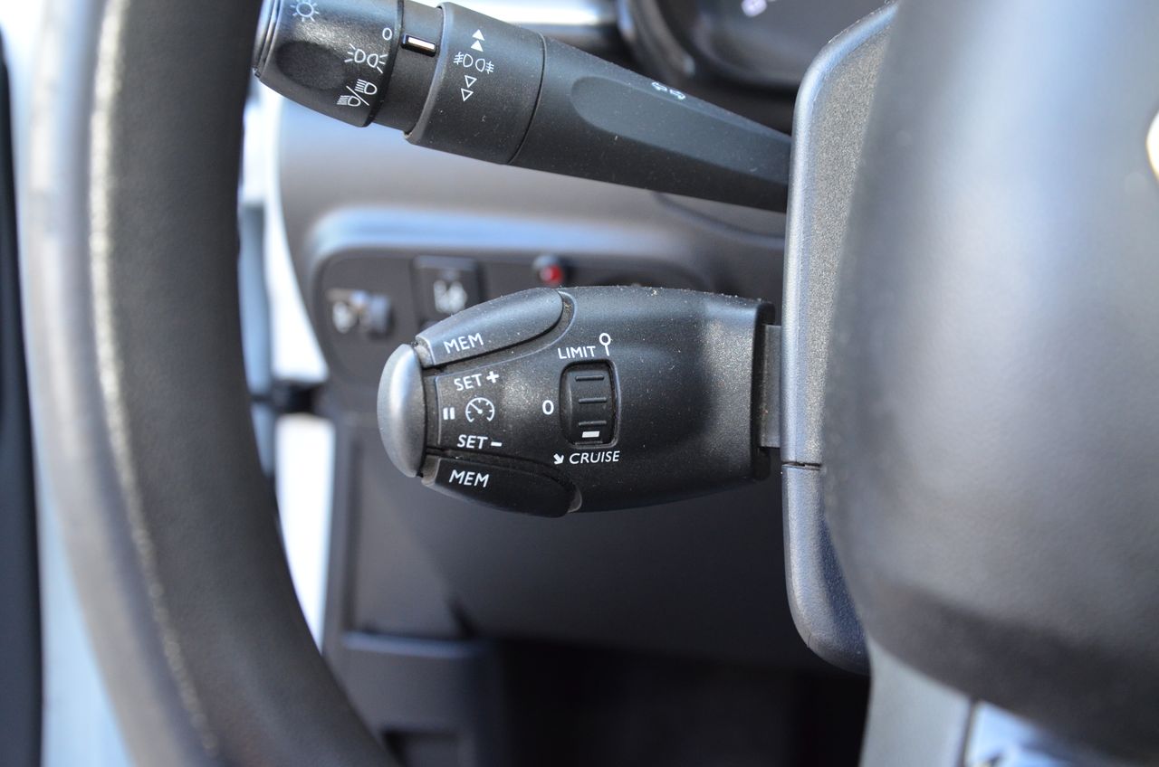 Citroën C3 BLUEHDI 100CV S&S POLAR  WHITE COMERCIAL BERLINA  2 PLAZAS ( LUNAS OSCURECIDAS )  - Foto 12