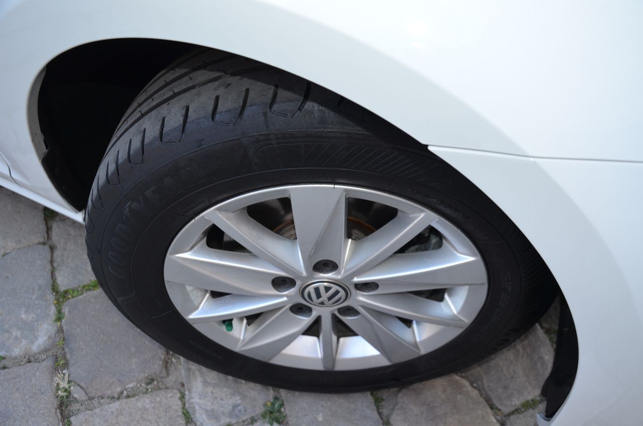 Volkswagen Golf 1.6 TDI BUSINESS & NAVEGADOR PROFESIONAL TÁCTIL  - Foto 55