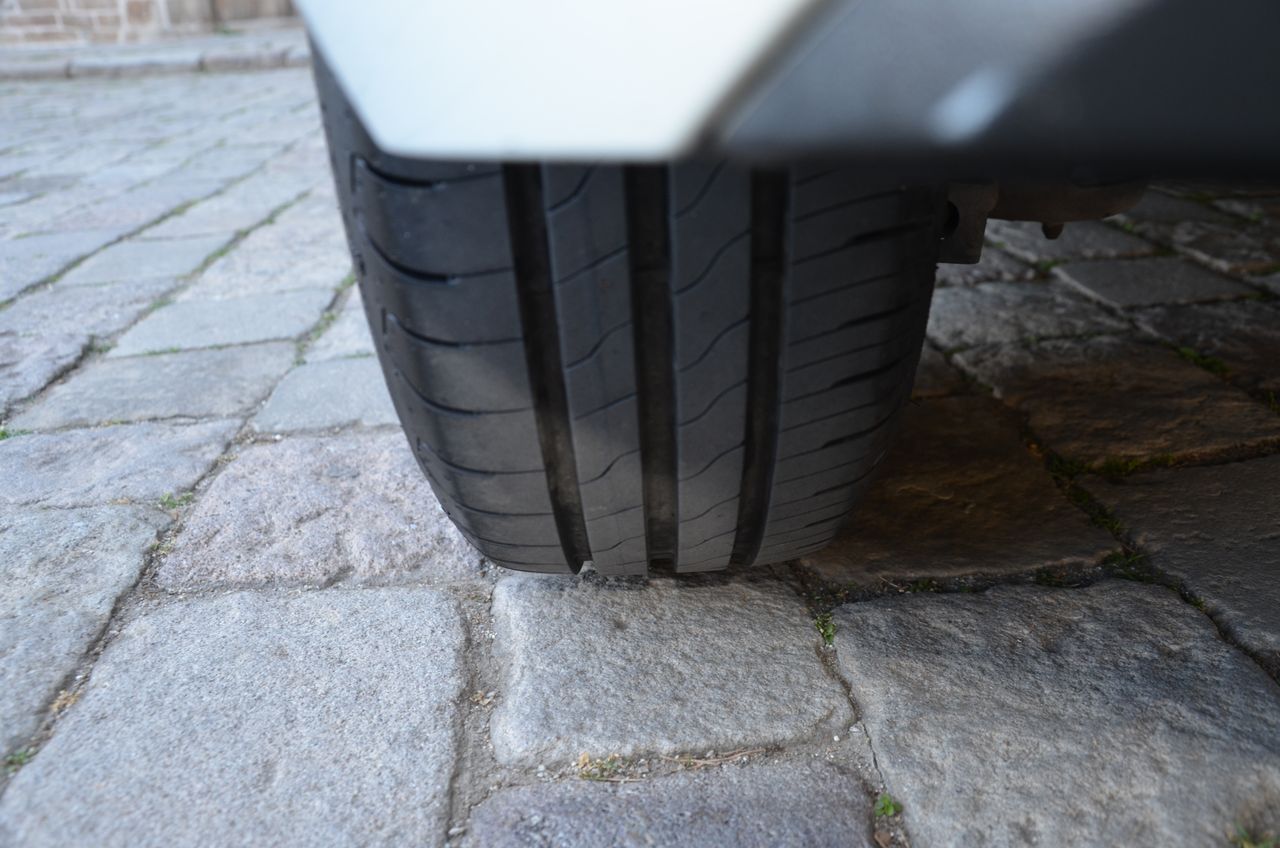 Volkswagen Golf 1.6 TDI BUSINESS & NAVEGADOR PROFESIONAL TÁCTIL  - Foto 54