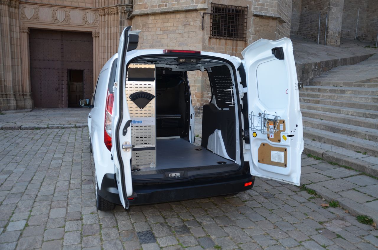 Ford Transit Connect 240 L2 1.5 TDCI 100CV TREND .. ESTANTERÍAS  SORTÍMO Y PISO REFORZADO  - Foto 48