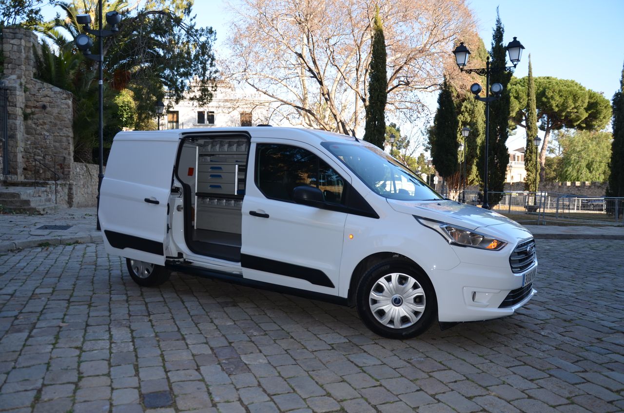 Ford Transit Connect FURGÓN 240 L2 TREND 1.5 TDCI 100CV MT6 E6dt /  CARGA AUMENTADA , ESTANTERÍAS SORTÍMO .  - Foto 50