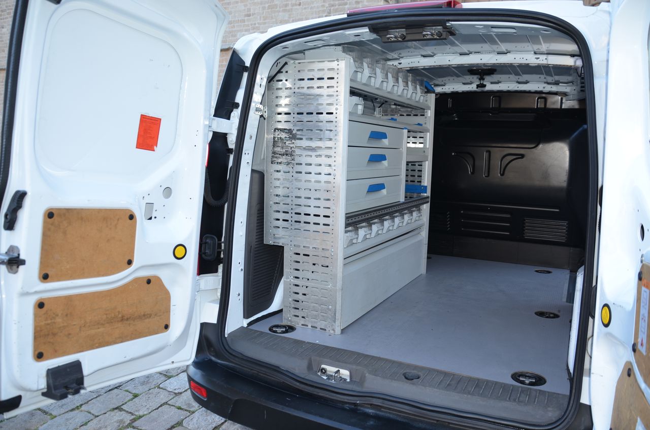 Ford Transit Connect FURGÓN 240 L2 TREND 1.5 TDCI 100CV MT6 E6dt /  CARGA AUMENTADA , ESTANTERÍAS SORTÍMO .  - Foto 33