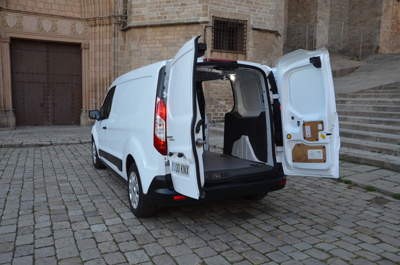 Ford Transit Connect FURGÓN 240 L2 TREND 1.5 TDCI 100CV MT6 E6dt /  CARGA AUMENTADA , ESTANTERÍAS SORTÍMO .  - Foto 14