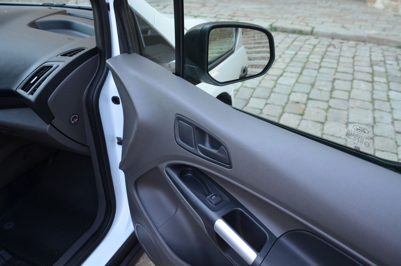 Ford Transit Connect FURGÓN 240 L2 TREND 1.5 TDCI 100CV MT6 E6dt /  CARGA AUMENTADA , ESTANTERÍAS SORTÍMO .  - Foto 41