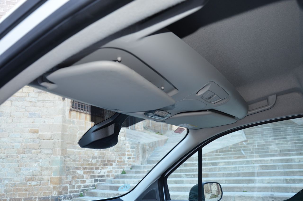 Ford Transit Connect FURGÓN 240 L2 TREND 1.5 TDCI 100CV MT6 E6dt /  CARGA AUMENTADA , ESTANTERÍAS SORTÍMO .  - Foto 39