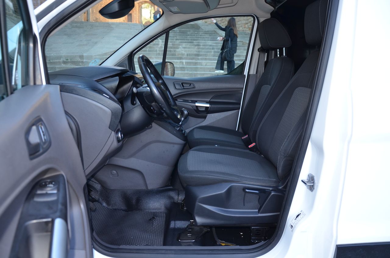 Ford Transit Connect FURGÓN 240 L2 TREND 1.5 TDCI 100CV MT6 E6dt /  CARGA AUMENTADA , ESTANTERÍAS SORTÍMO .  - Foto 5