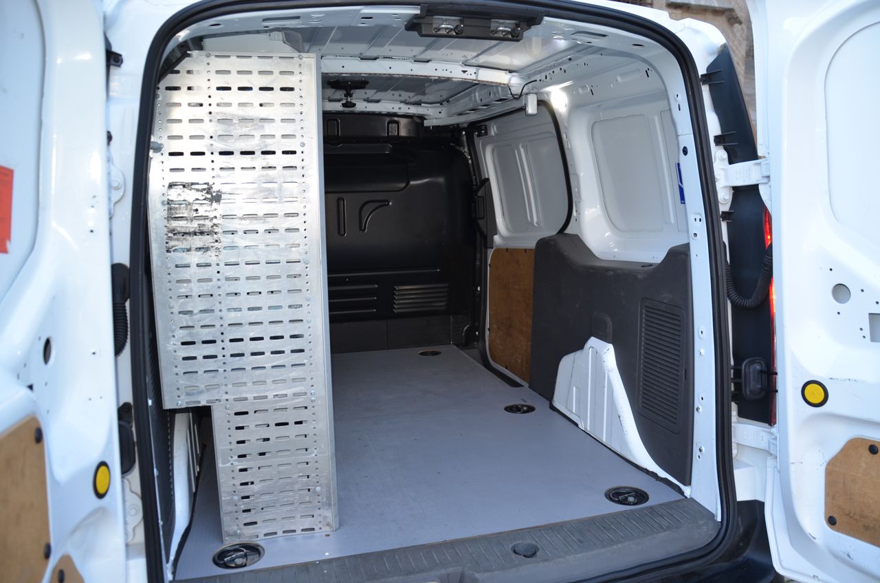 Ford Transit Connect FURGÓN 240 L2 TREND 1.5 TDCI 100CV MT6 E6dt /  CARGA AUMENTADA , ESTANTERÍAS SORTÍMO .  - Foto 11