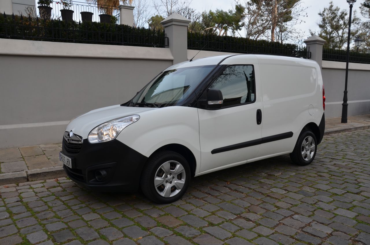 Opel Combo CARGO 1.3 CDTI L1 H1 95 CV / ESTANTERÍAS  SORTIMO Y PISO REFORZADO  - Foto 12