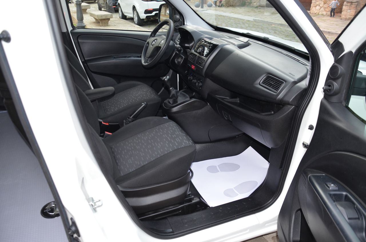 Opel Combo CARGO 1.3 CDTI L1 H1 95 CV / ESTANTERÍAS  SORTIMO Y PISO REFORZADO  - Foto 30