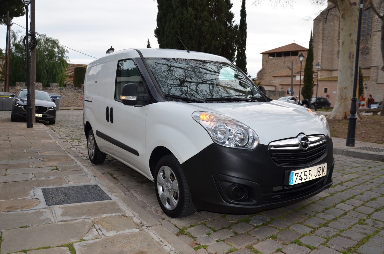 Opel Combo CARGO 1.3 CDTI L1 H1 95 CV / ESTANTERÍAS  SORTIMO Y PISO REFORZADO  - Foto 39
