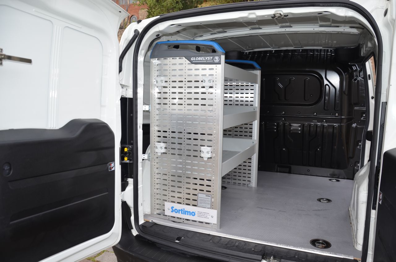 Opel Combo CARGO 1.3 CDTI L1 H1 95 CV / ESTANTERÍAS  SORTIMO Y PISO REFORZADO  - Foto 10