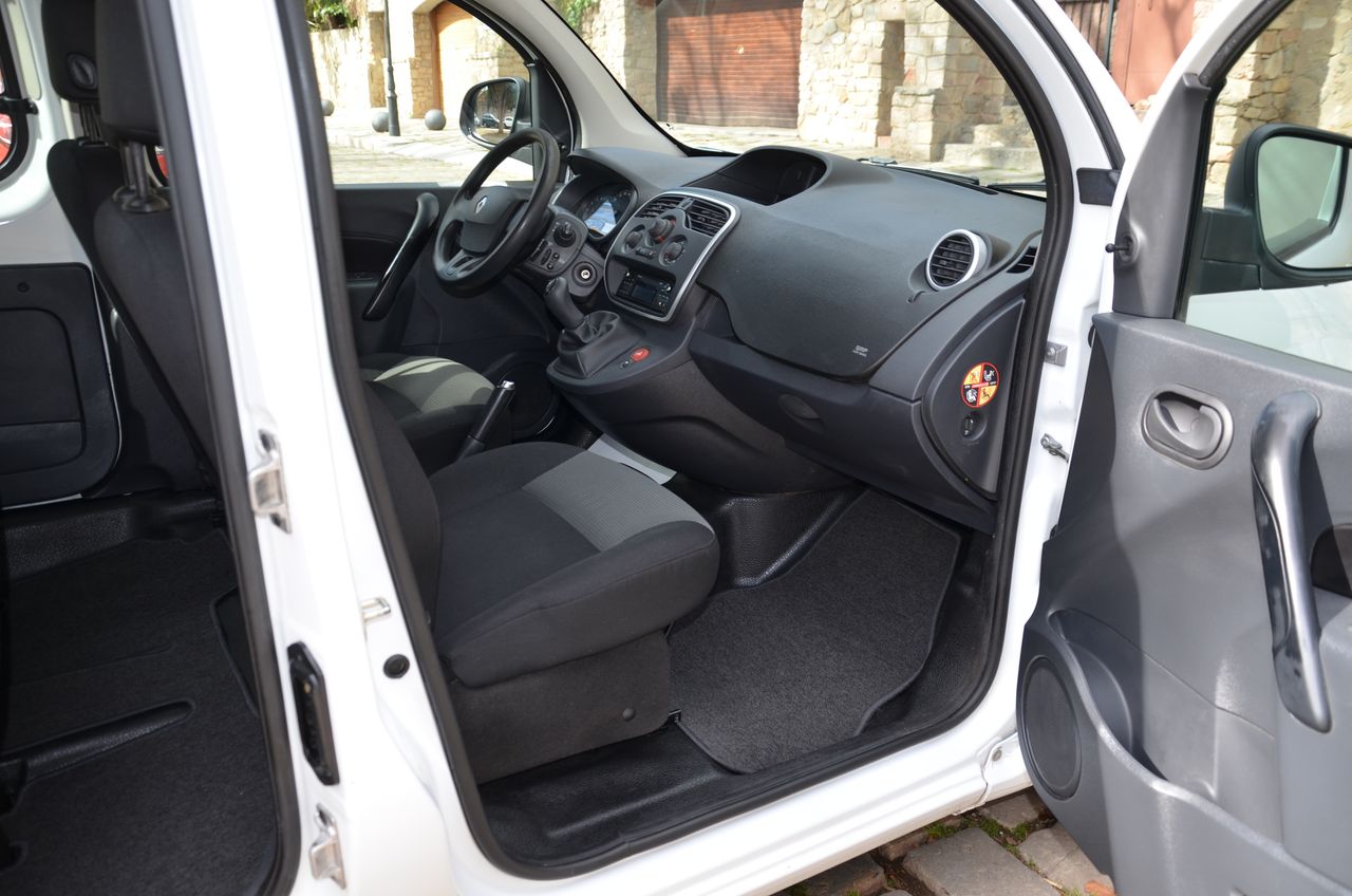 Renault Kangoo Combi PROFESIONAL N1 ENERGY 1.5DCI 75CV  START STOP ECO  - Foto 31