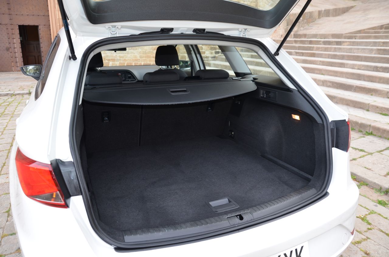 Seat Leon 1.6 TDI S&S REFERENCE  115CV  - Foto 10