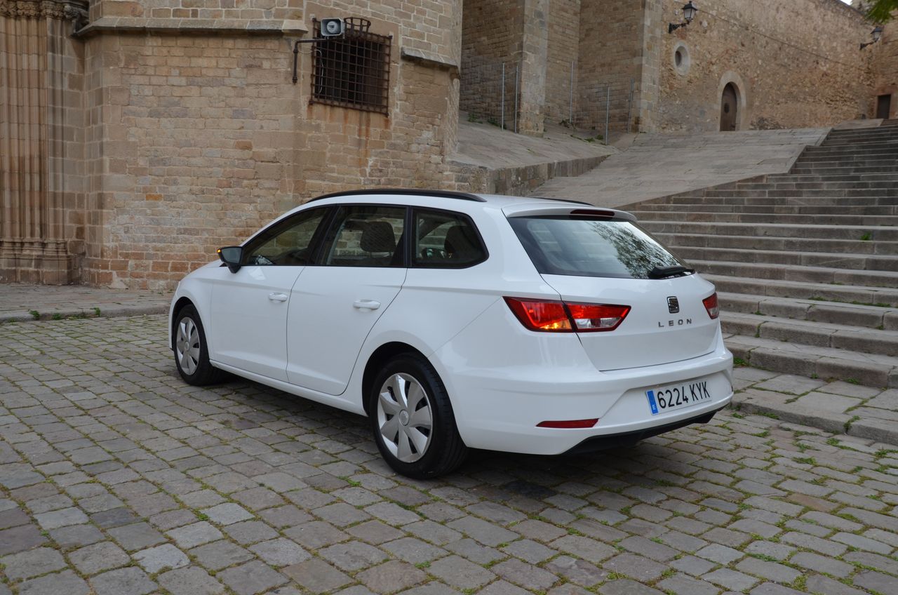 Seat Leon 1.6 TDI S&S REFERENCE  115CV  - Foto 41