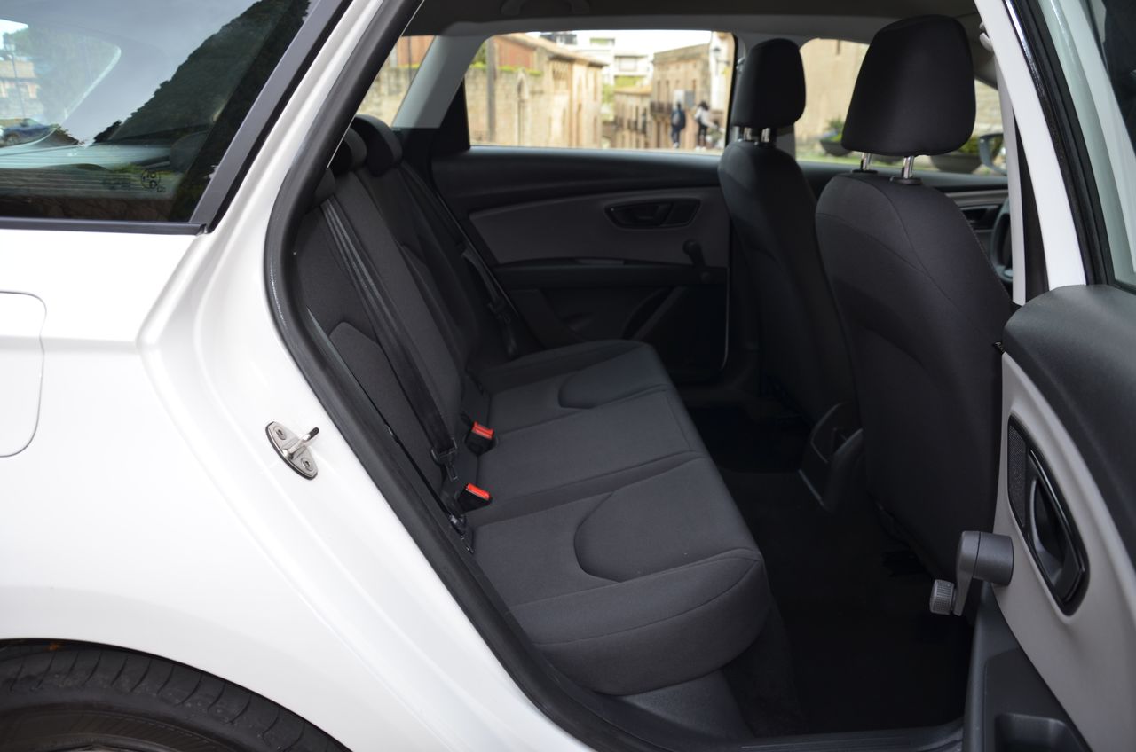 Seat Leon 1.6 TDI S&S REFERENCE  115CV  - Foto 26