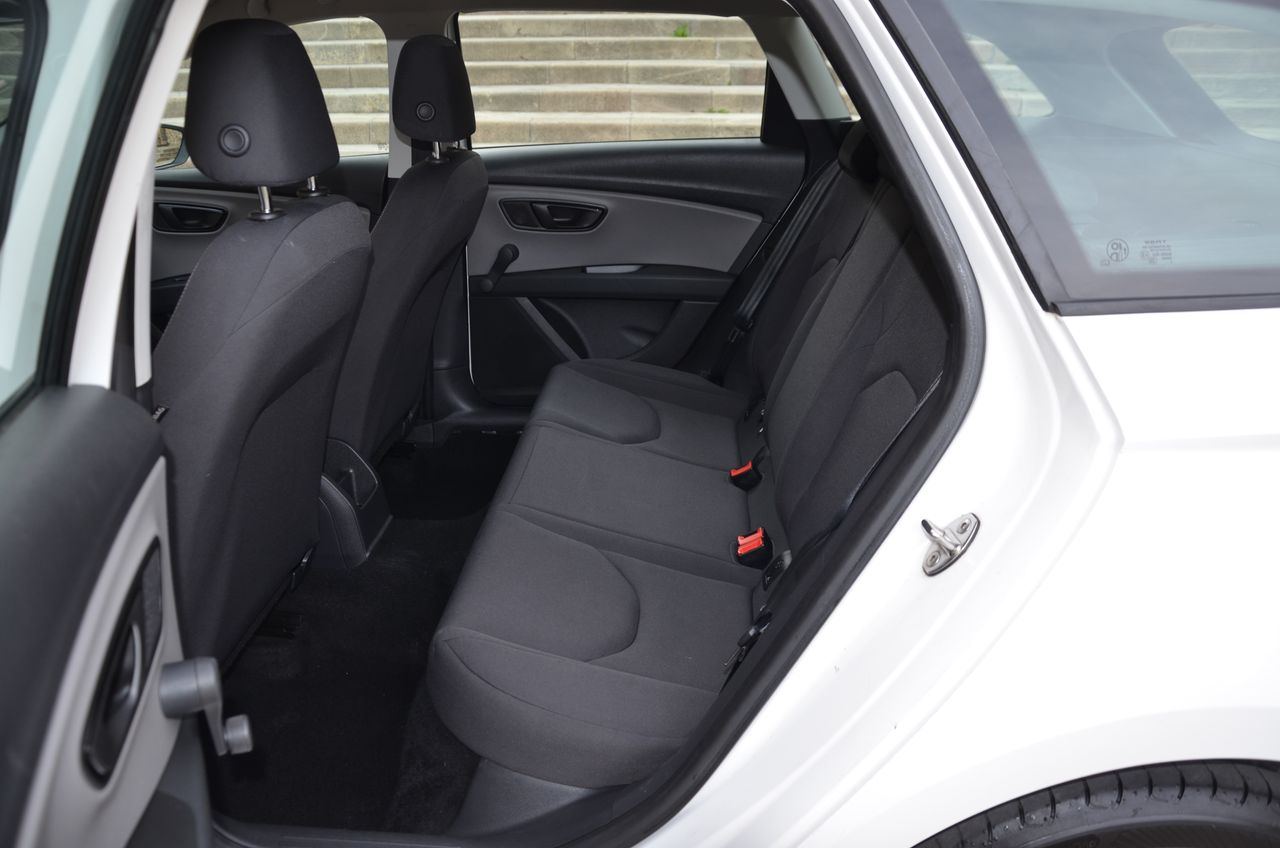 Seat Leon 1.6 TDI S&S REFERENCE  115CV  - Foto 7