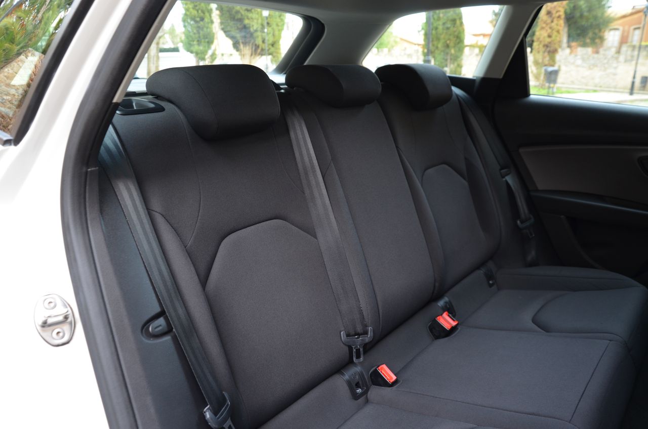 Seat Leon 1.6 TDI S&S REFERENCE  115CV  - Foto 33