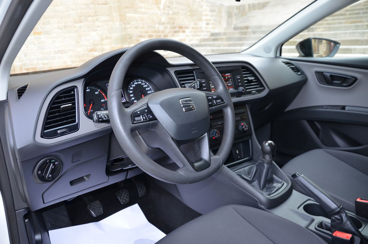 Seat Leon 1.6 TDI S&S REFERENCE  115CV  - Foto 4