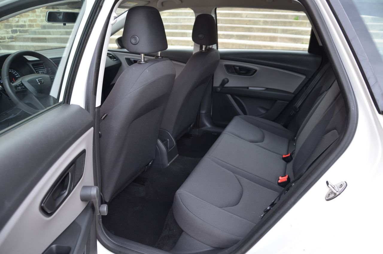 Seat Leon 1.6 TDI S&S REFERENCE  115CV  - Foto 15