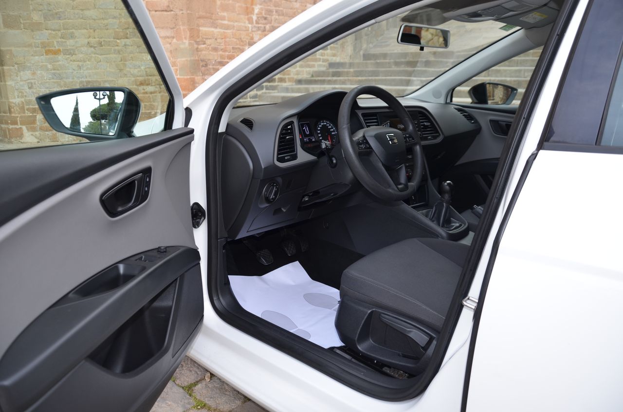 Seat Leon 1.6 TDI S&S REFERENCE  115CV  - Foto 3