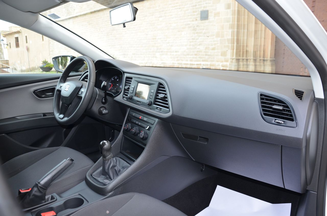 Seat Leon 1.6 TDI S&S REFERENCE  115CV  - Foto 17