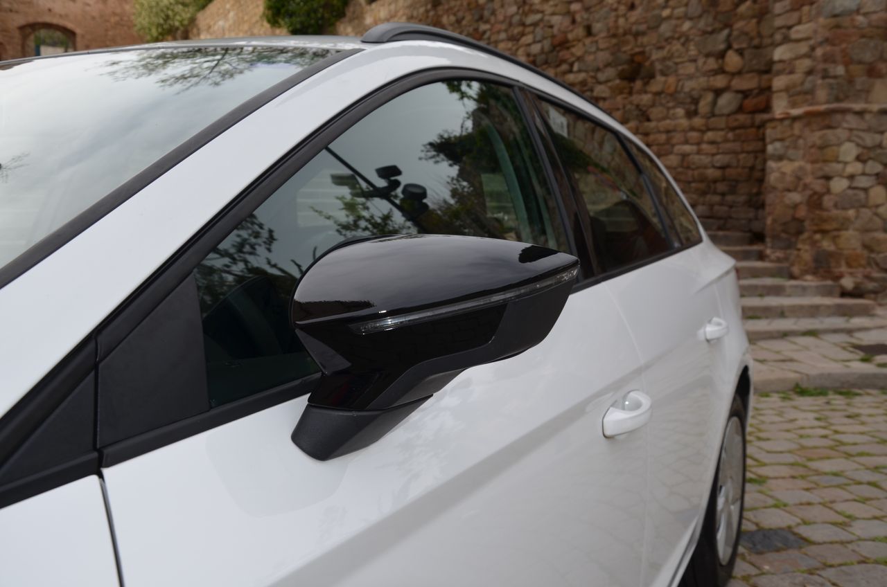 Seat Leon 1.6 TDI S&S REFERENCE  115CV  - Foto 31