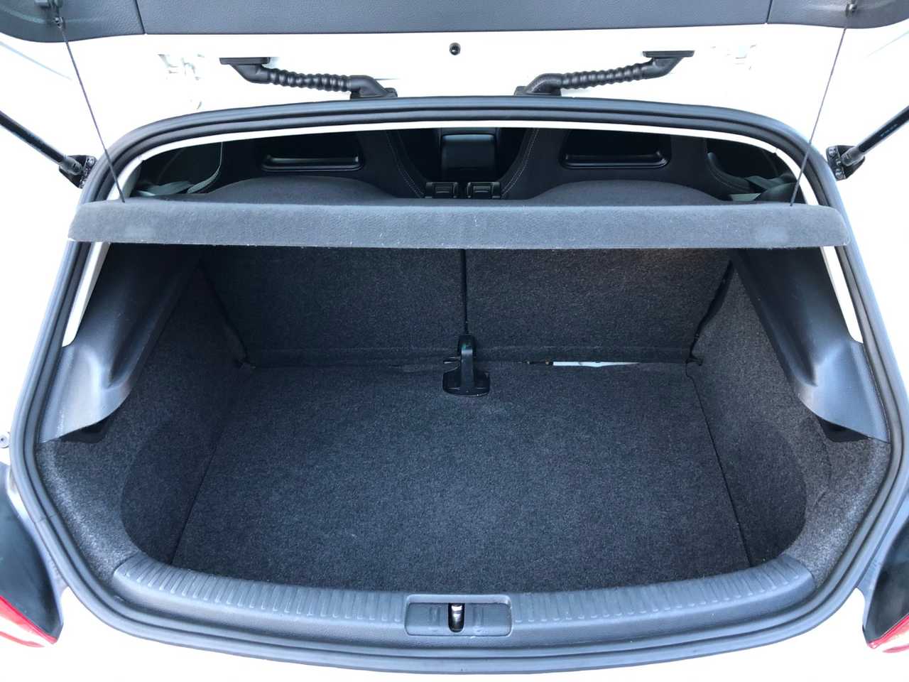 Volkswagen Scirocco 2.0 TDI 140 CV DPF 3 P ÚNICO PROPIETARIO / NACIONAL   LIBRO REVISIONES - Foto 14