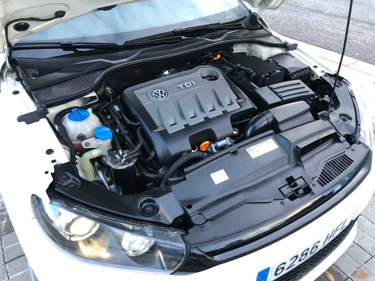 Volkswagen Scirocco 2.0 TDI 140 CV DPF 3 P ÚNICO PROPIETARIO / NACIONAL   LIBRO REVISIONES - Foto 27