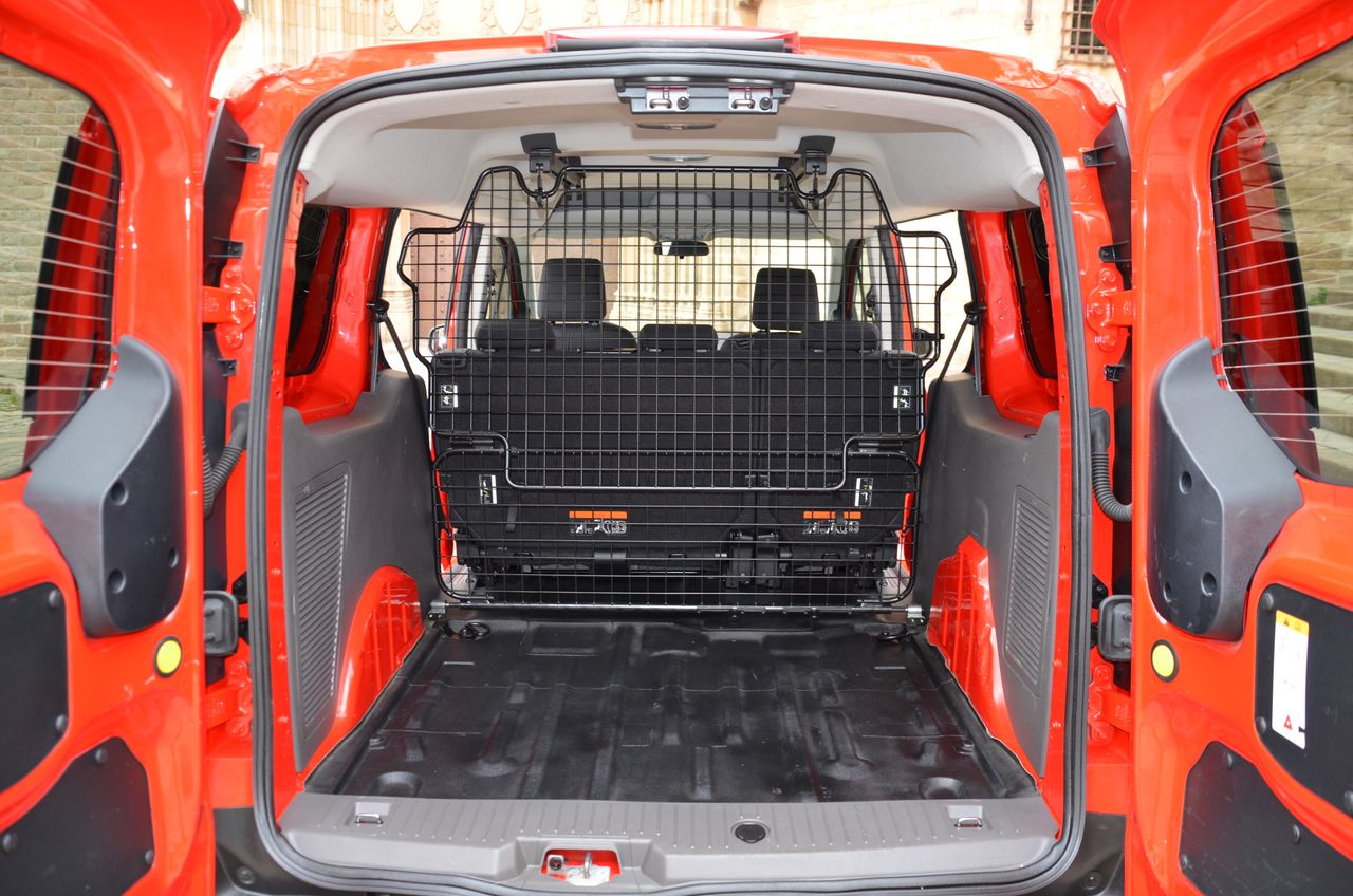 Ford Transit Connect KOMBI 1.5 TDCI 120CV S/S TREND 230 L2 5P MANUAL /  BATALLA LARGA / ASIENTOS CALEFACTABLES..  - Foto 10