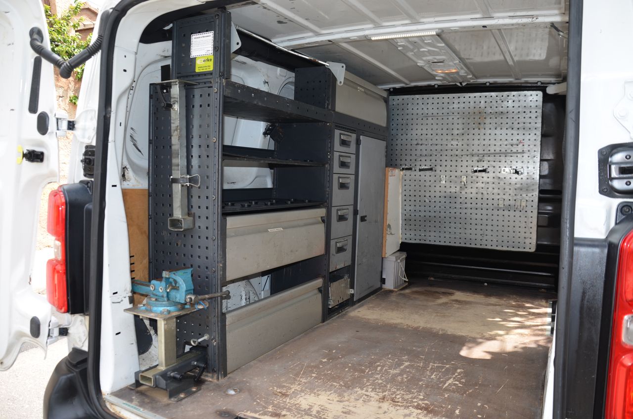 Peugeot Expert FURGÓN PRO L2 1.6 BLUEHDI 115CV / ESTANTERÍAS HECHA TALLER  - Foto 13