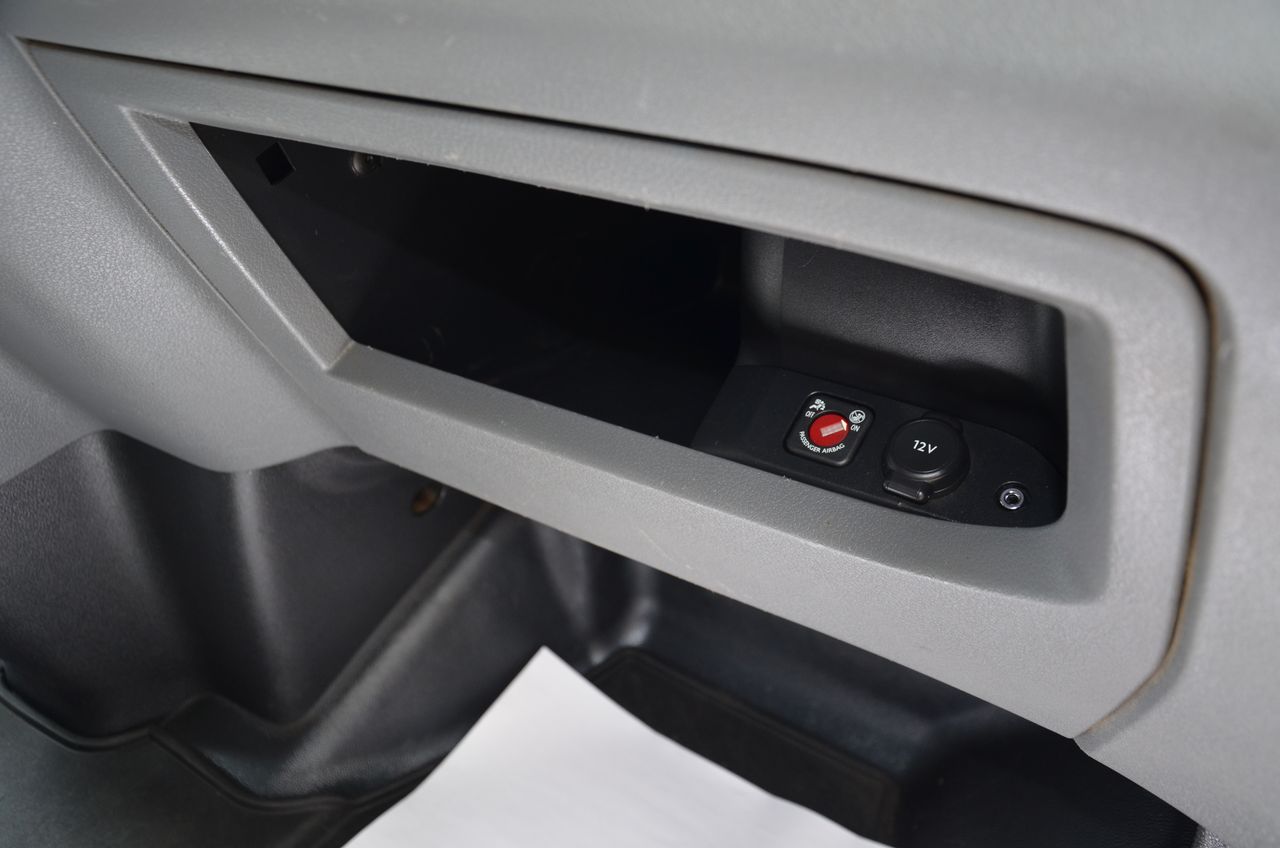 Peugeot Expert FURGÓN PRO L2 1.6 BLUEHDI 115CV / ESTANTERÍAS HECHA TALLER  - Foto 23