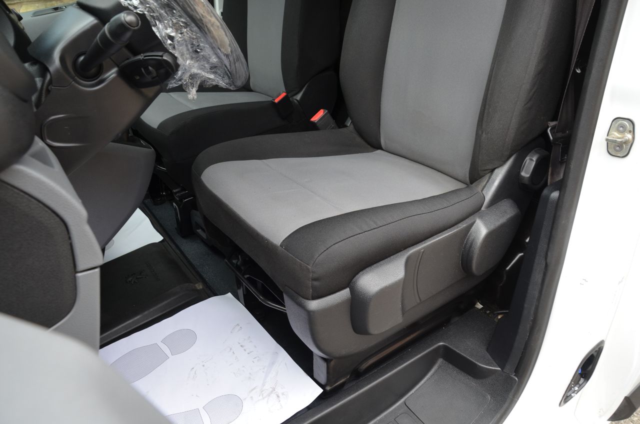 Peugeot Expert FURGÓN PRO L2 1.6 BLUEHDI 115CV / ESTANTERÍAS HECHA TALLER  - Foto 18