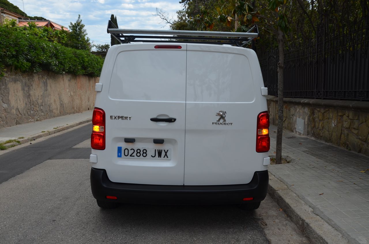 Peugeot Expert FURGÓN PRO L2 1.6 BLUEHDI 115CV / ESTANTERÍAS HECHA TALLER  - Foto 7