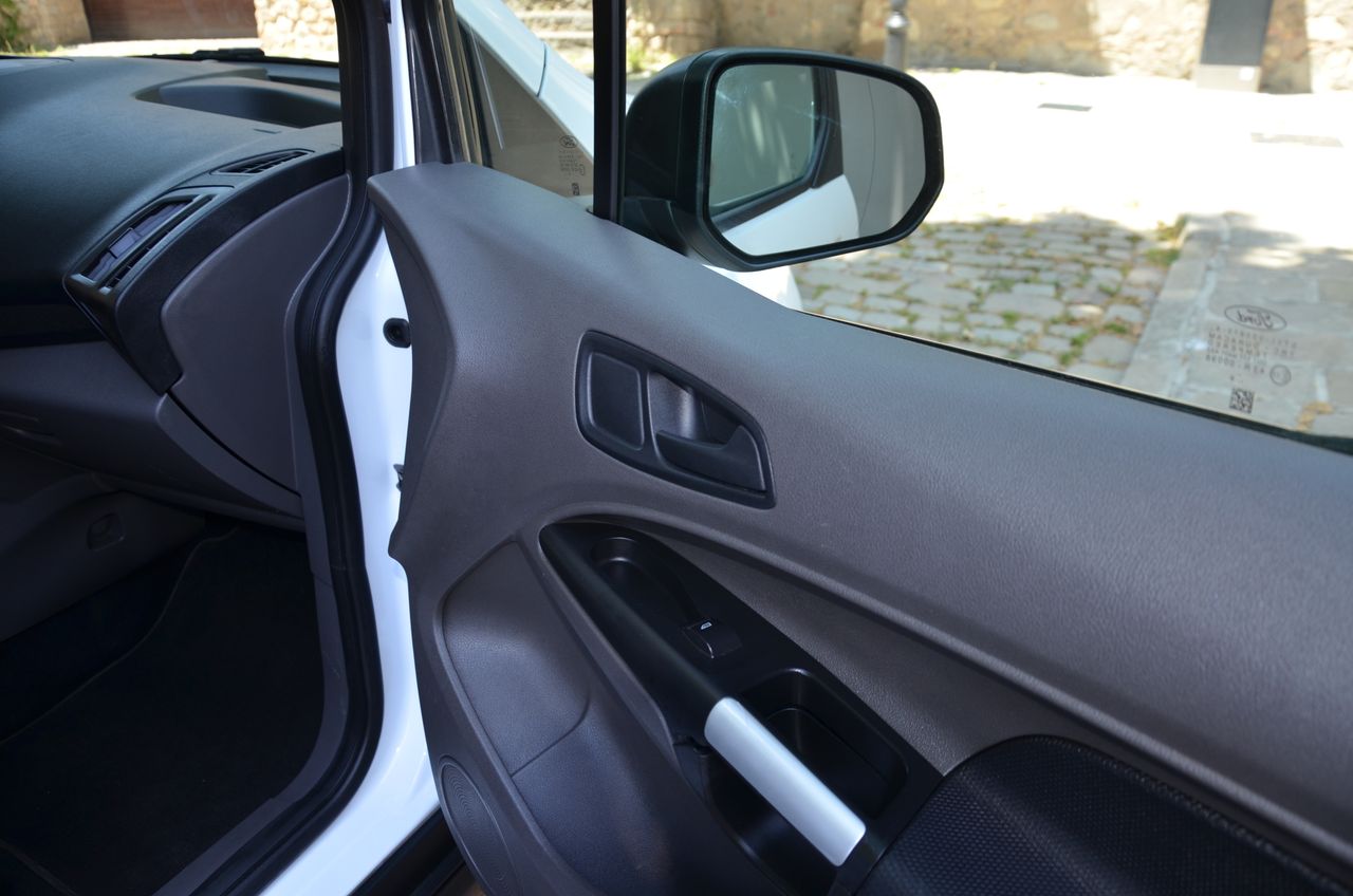 Ford Transit Connect KOMBI TREND 1.5 TDCI 100CV MT6 E6 ETIQUETA C ( VERDE )  - Foto 40