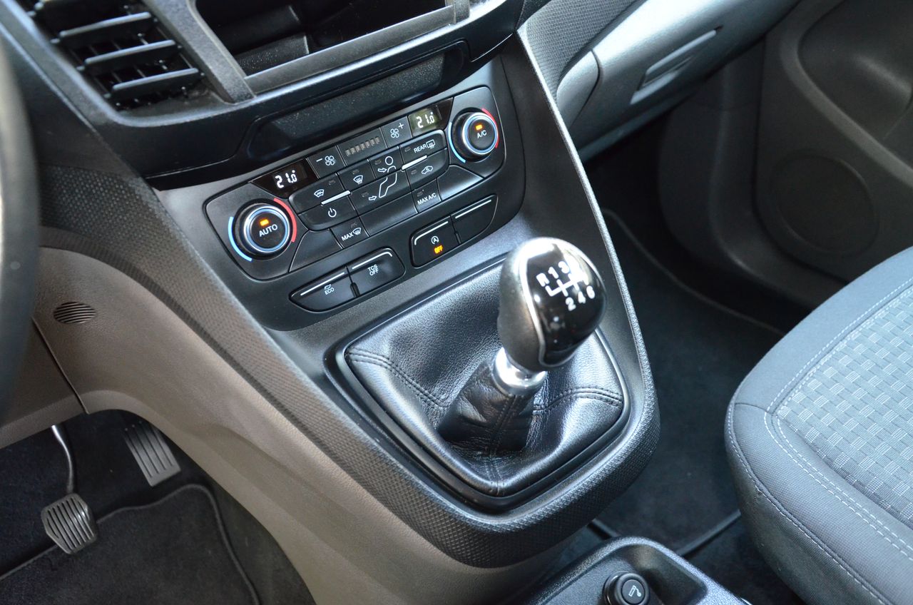 Ford Transit Connect KOMBI TREND 1.5 TDCI 100CV MT6 E6 ETIQUETA C ( VERDE )  - Foto 14