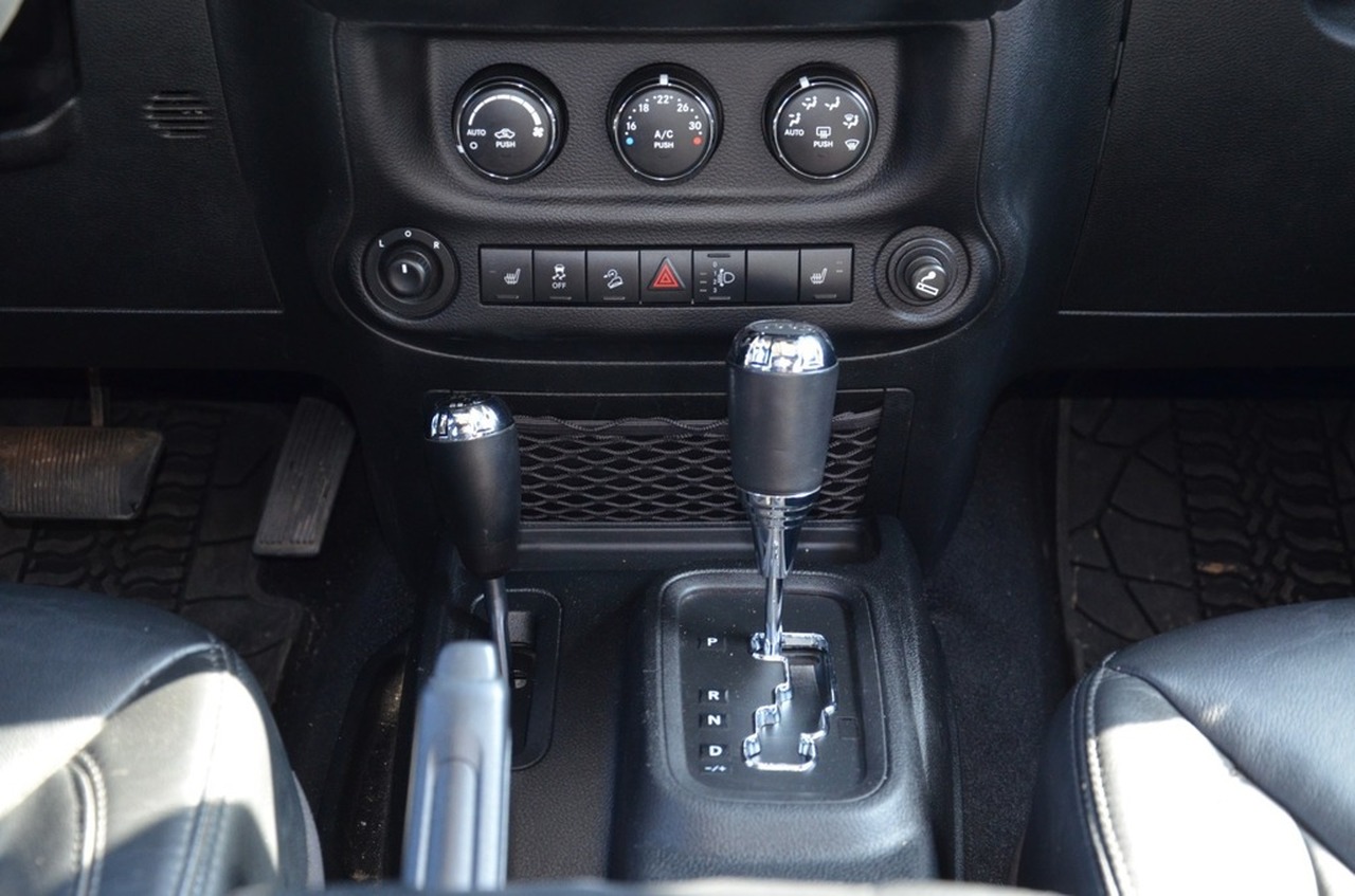 Jeep Wrangler UNLIMITED 2.8 CRD MOAB 200CV ** LIMITED EDITIÓN**  THE BEST 4X4...  - Foto 12