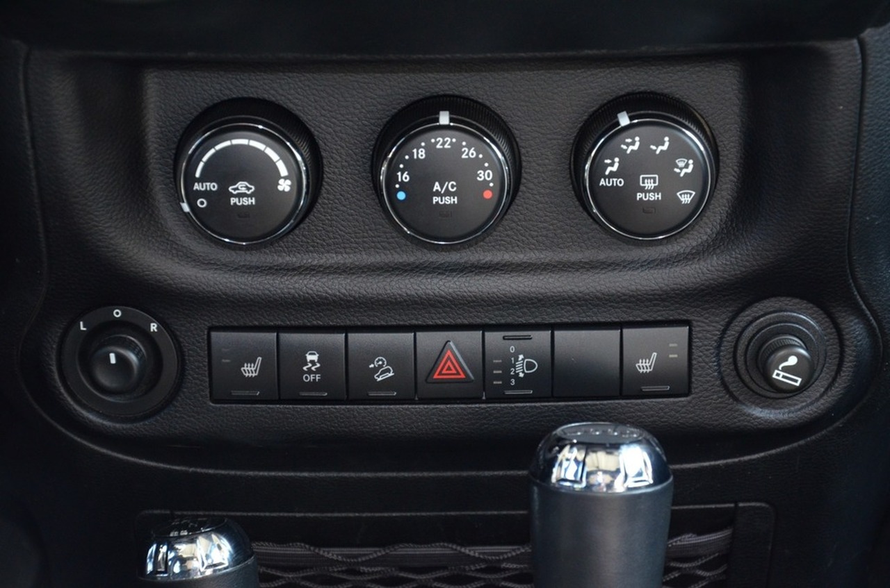 Jeep Wrangler UNLIMITED 2.8 CRD MOAB 200CV ** LIMITED EDITIÓN**  THE BEST 4X4...  - Foto 13