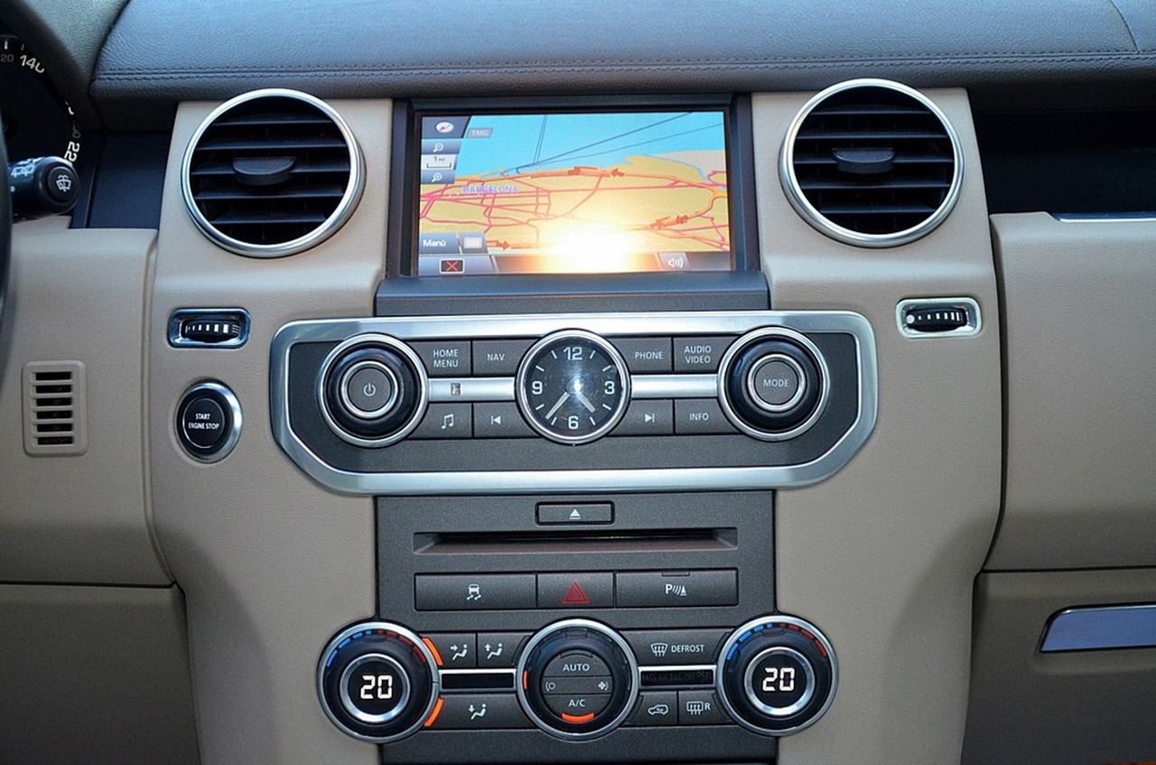 Land-Rover Discovery 4  3.0TDV6  HSE 7 PLZ 245CV NACIONAL / LIBRO REVISIONES.../ FULL OPTION - Foto 21