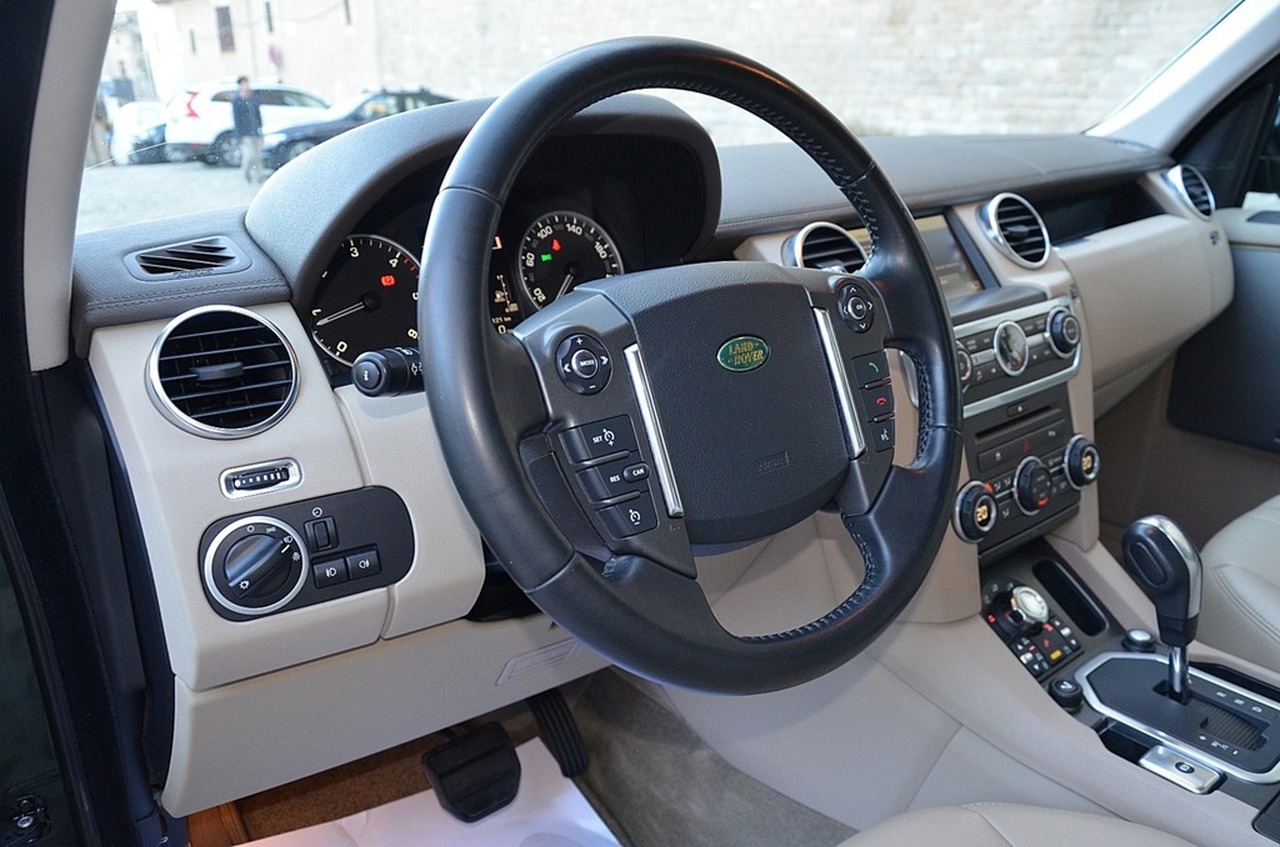 Land-Rover Discovery 4  3.0TDV6  HSE 7 PLZ 245CV NACIONAL / LIBRO REVISIONES.../ FULL OPTION - Foto 10