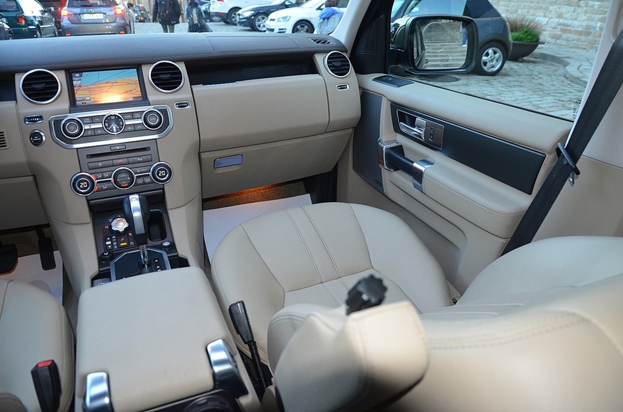 Land-Rover Discovery 4  3.0TDV6  HSE 7 PLZ 245CV NACIONAL / LIBRO REVISIONES.../ FULL OPTION - Foto 23