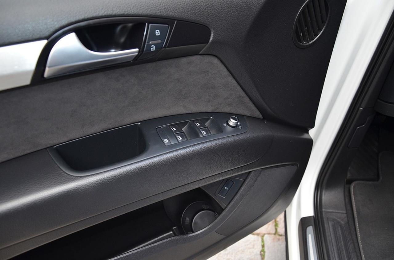 Audi Q7 3.0 TDI QUATTRO SLINE TIPTRÓNIC DPF 7 PLAZAS 240CV NACIONAL/UN SOLO PROPIETARIO ...LIBRO REVISIONES - Foto 10