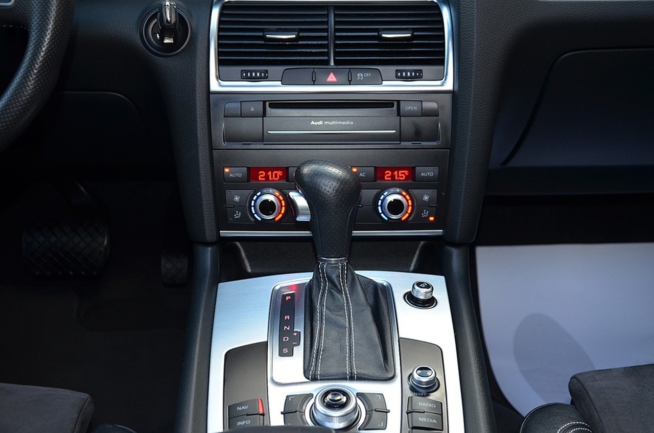 Audi Q7 3.0 TDI QUATTRO SLINE TIPTRÓNIC DPF 7 PLAZAS 240CV NACIONAL/UN SOLO PROPIETARIO ...LIBRO REVISIONES - Foto 48