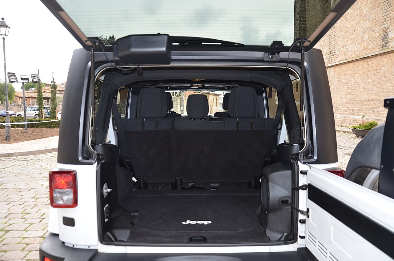 Jeep Wrangler 2.8 CRD UNLIMITED SAHARA  /NACIONAL..OPORTUNIDAD! - Foto 24