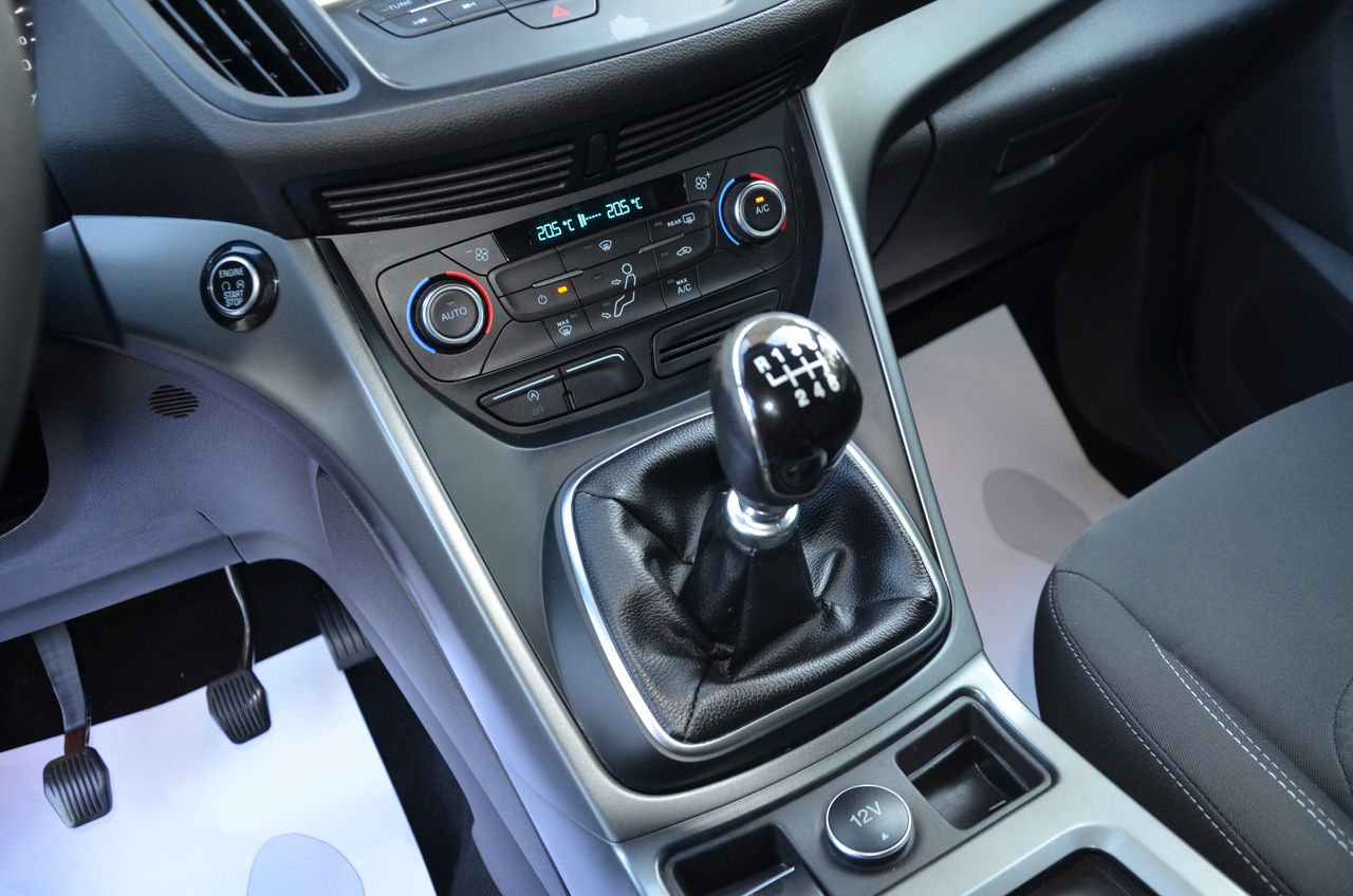 Ford Kuga TREND PLUS 1.5 ECOBOOST 120CV MT6  / NAVEGADOR..PARKTRONIC  RESERVADO  !! - Foto 32