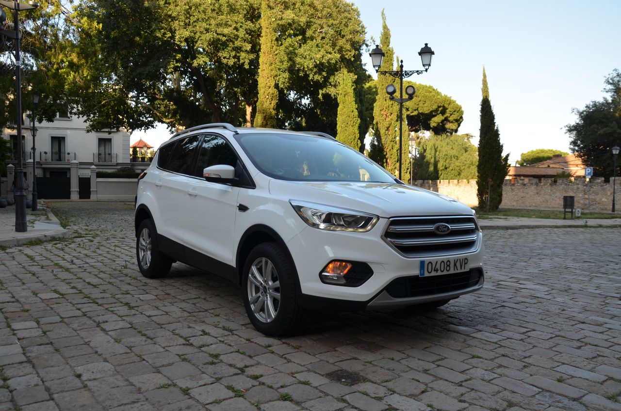 Ford Kuga TREND PLUS 1.5 ECOBOOST 120CV MT6  / NAVEGADOR..PARKTRONIC  RESERVADO  !! - Foto 35