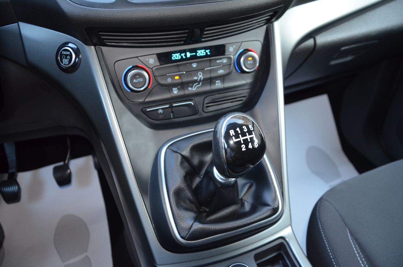 Ford Kuga TREND PLUS 1.5 ECOBOOST 120CV MT6  / NAVEGADOR..PARKTRONIC  RESERVADO  !! - Foto 6