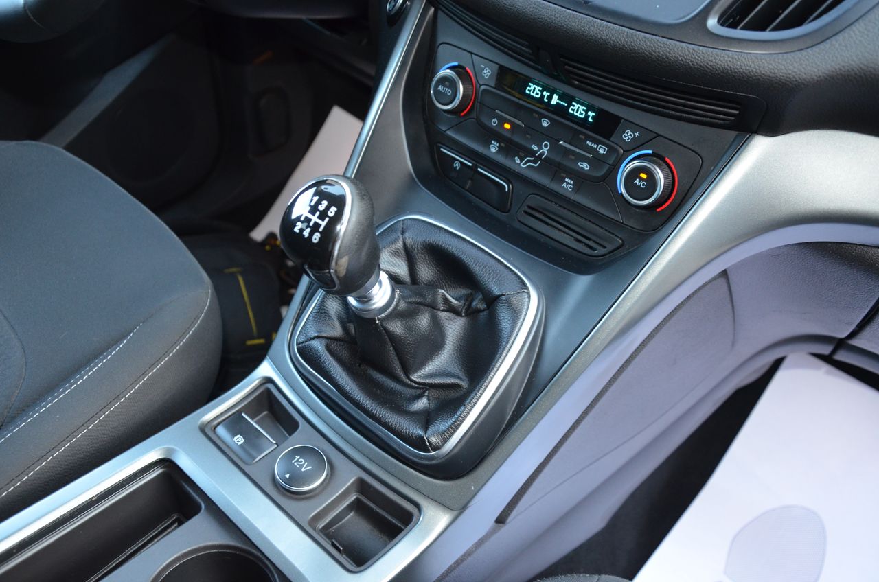 Ford Kuga TREND PLUS 1.5 ECOBOOST 120CV MT6  / NAVEGADOR..PARKTRONIC  RESERVADO  !! - Foto 39